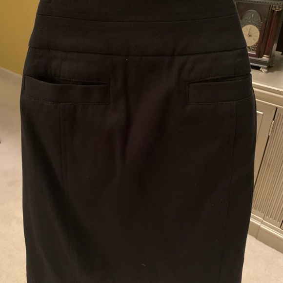 Black skirt by Willi Smith size 6 - Picture 2 of 6
